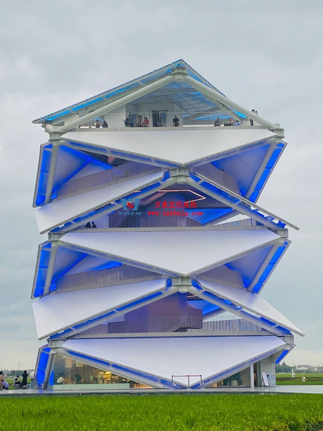 創(chuàng)意與藝術美感兼具的鋼膜結構建筑 創(chuàng)意與藝術美感兼具的鋼膜結構建筑