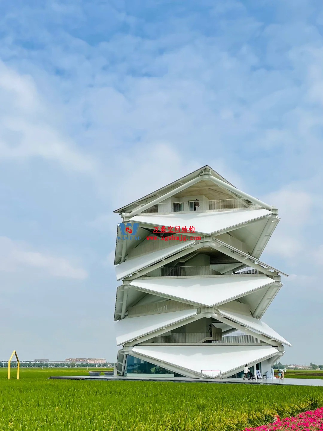 創(chuàng)意與藝術美感兼具的鋼膜結構建筑 創(chuàng)意與藝術美感兼具的鋼膜結構建筑