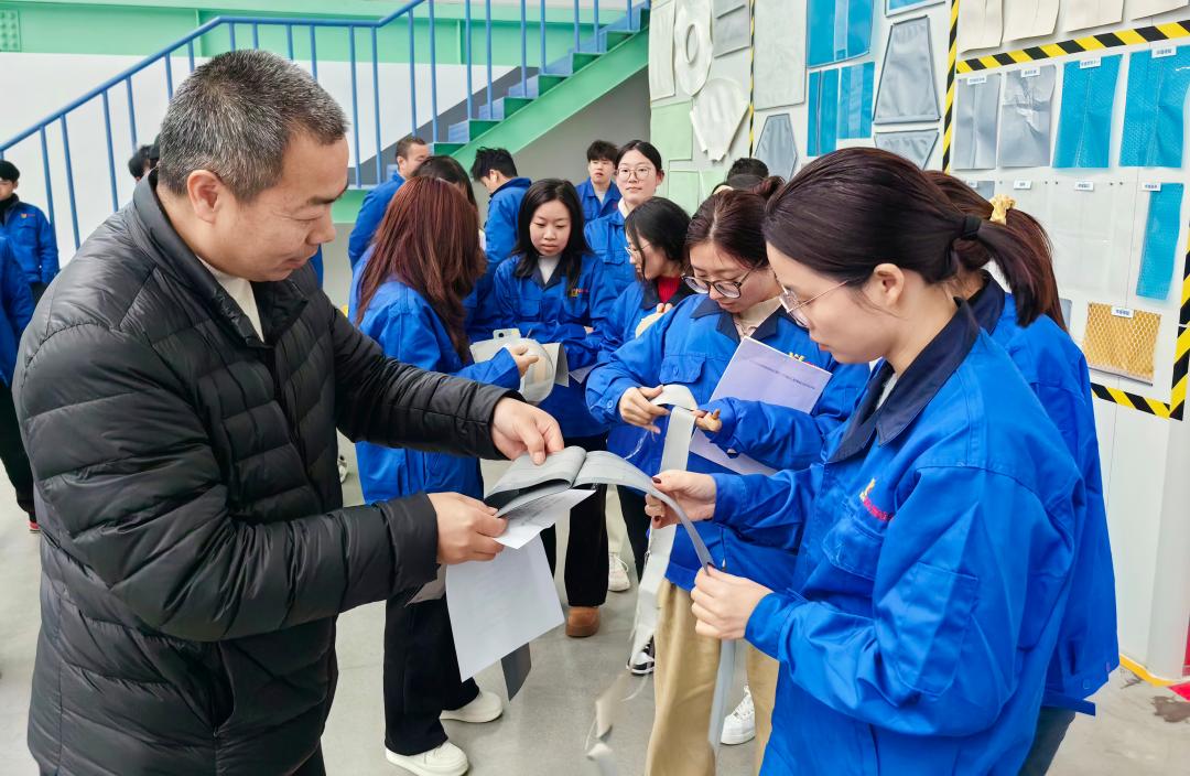 1740461252182574.jpg 7(1).jpg