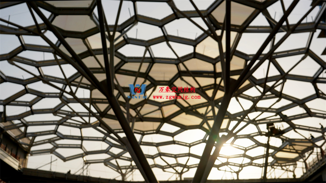 浙江萬豪空間結(jié)構(gòu)集團有限公司安吉云安里項目膜結(jié)構(gòu)工程進(jìn)展報告 浙江萬豪空間結(jié)構(gòu)集團有限公司安吉云安里項目膜結(jié)構(gòu)工程進(jìn)展報告